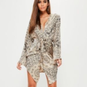 MISSGUIDED Cream Silky Printed Kimono sleeve Dress